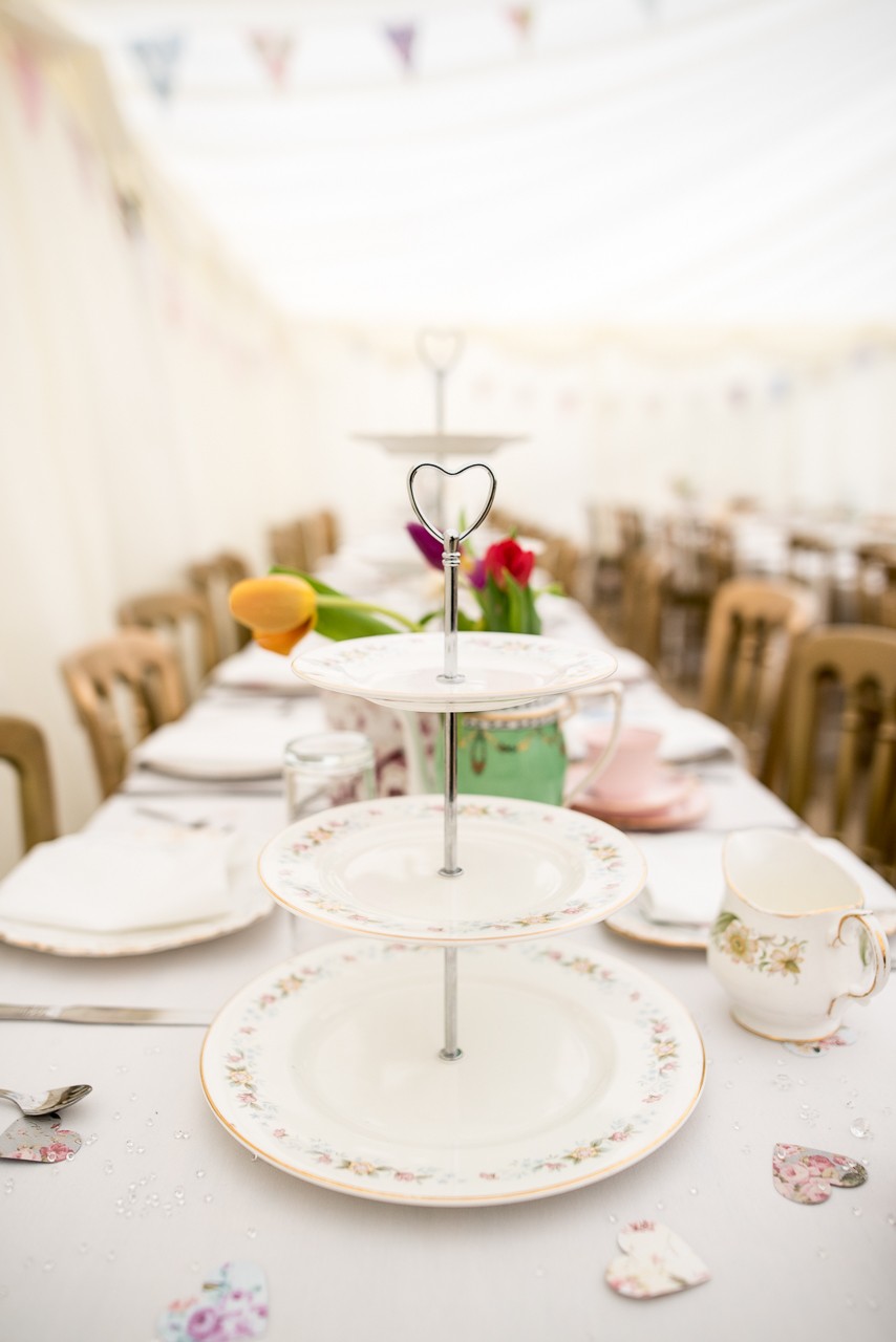 Vintage 3 tier cake stand hire